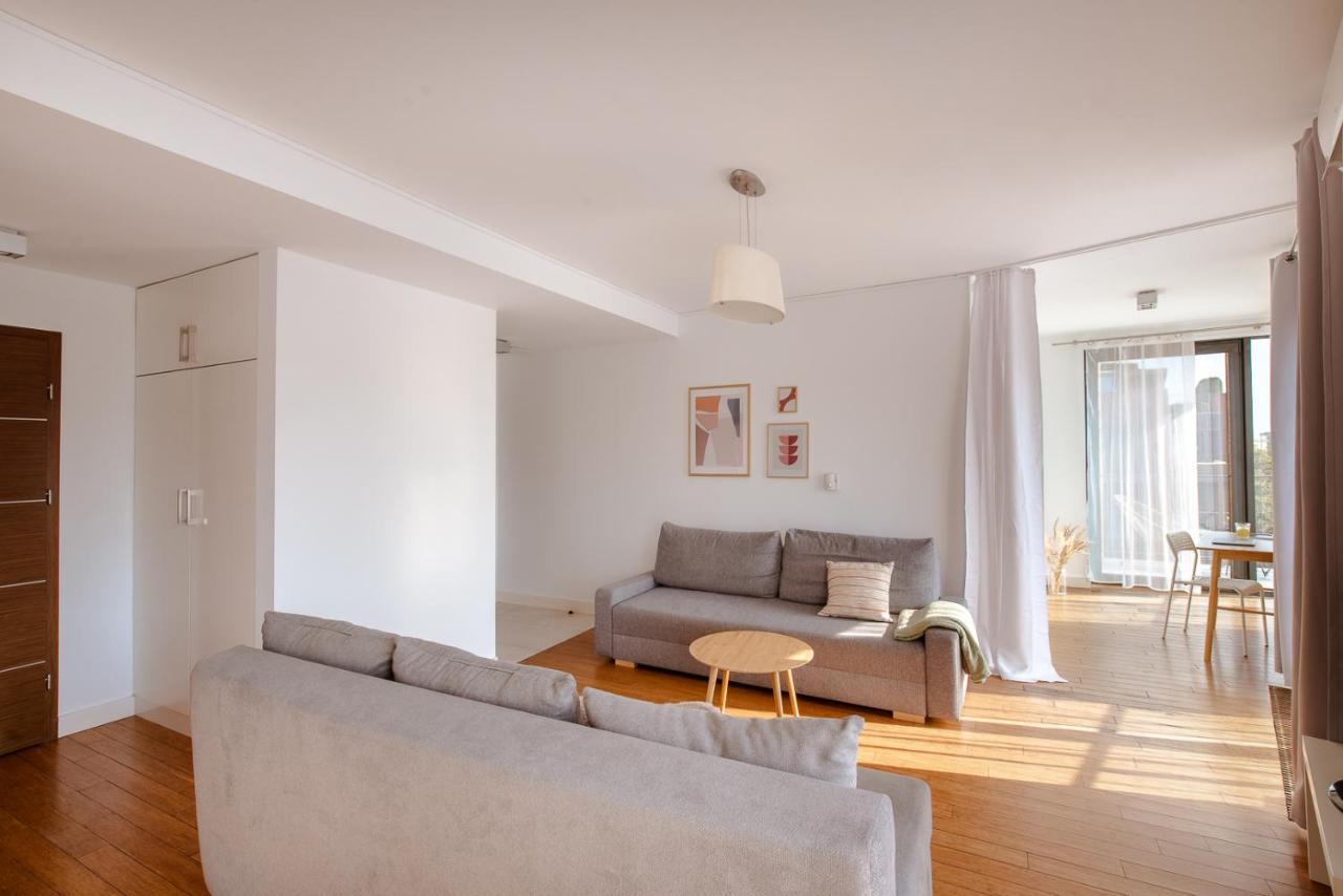 Spacious Close To Main Station / Galeria Krakowska Apartment