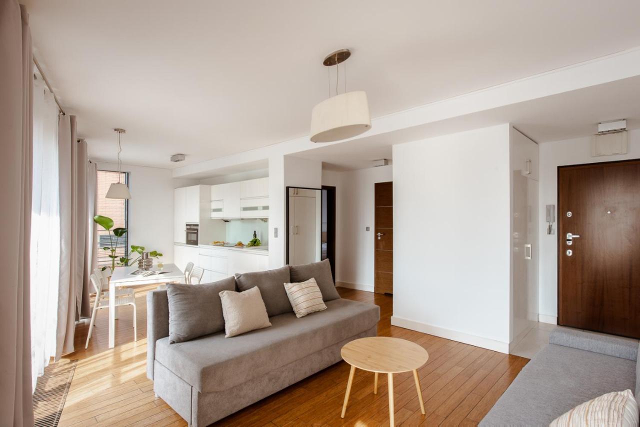 Spacious Close To Main Station / Galeria Krakowska Apartment